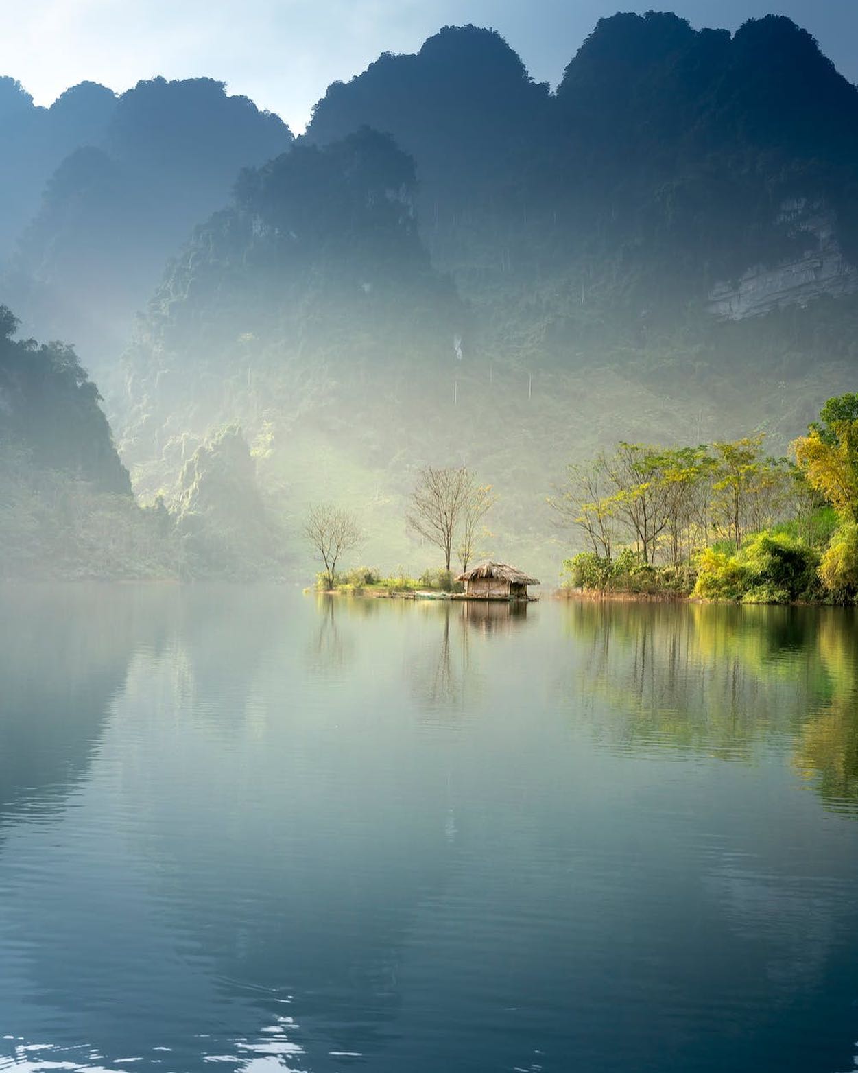 Tuyên Quang, Việt NamFoggy Lake by Quang Nguyen Vinh